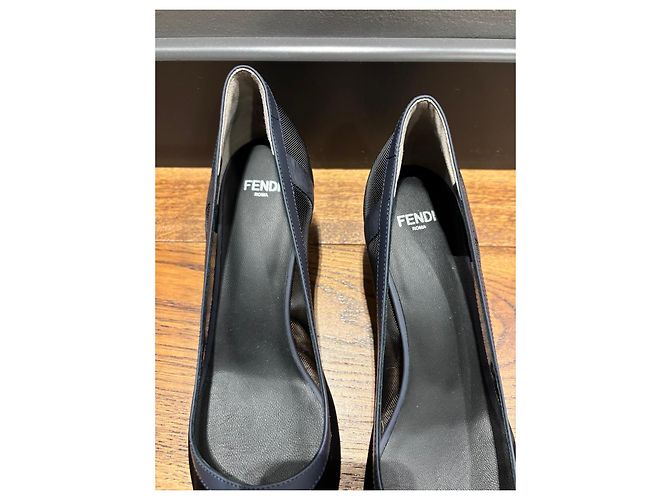 Tacchi a Punta in Rete Fendi Nero - vista 7