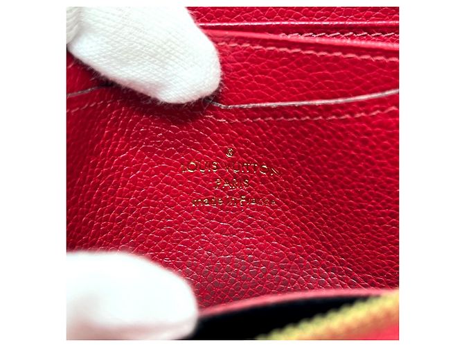 Monedero Zippy en Monogram Empreinte de Louis Vuitton Roja - vista 11