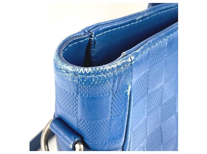 Borsa a tracolla Louis Vuitton Damier Infini Tadao PM Blu - vista 11