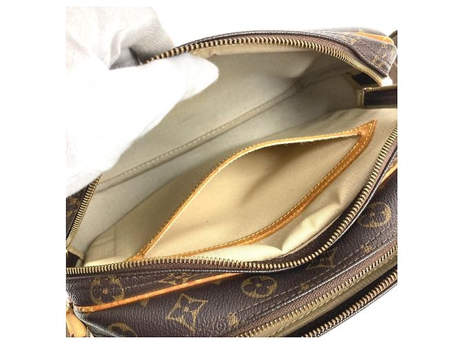 Borsa a tracolla Reporter PM Monogram Louis Vuitton Marrone - vista 11
