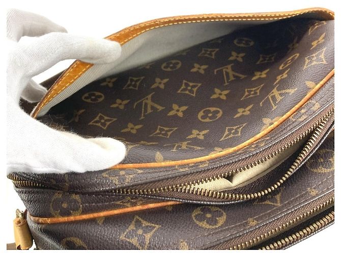 Borsa a tracolla Reporter PM Monogram Louis Vuitton Marrone - vista 12