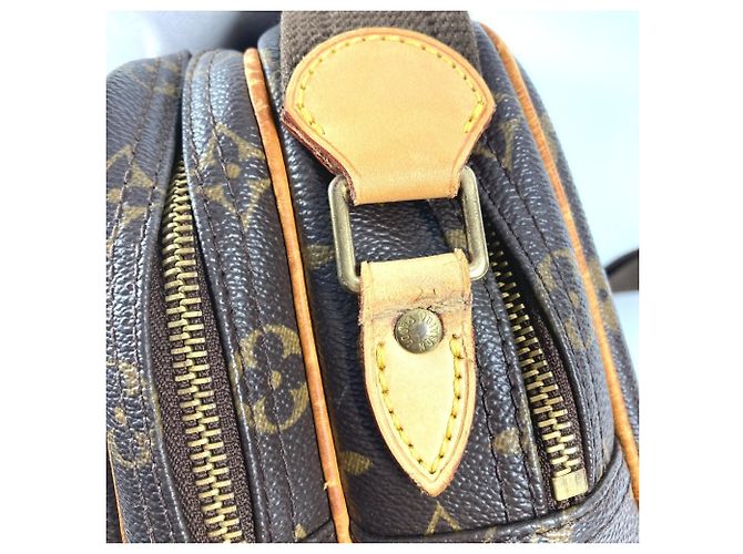 Borsa a tracolla Reporter PM Monogram Louis Vuitton Marrone - vista 17