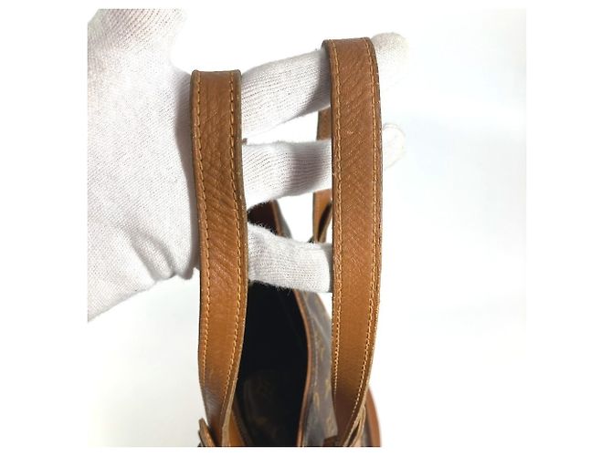 Borsa Tote Bucket PM Monogram Louis Vuitton Marrone - vista 15