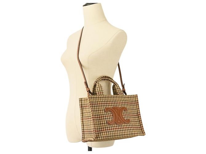 Céline Borsa a Spalla Celine Triomphe Logo Small Cabas Thais in Tweed Marrone Beige - vista 10