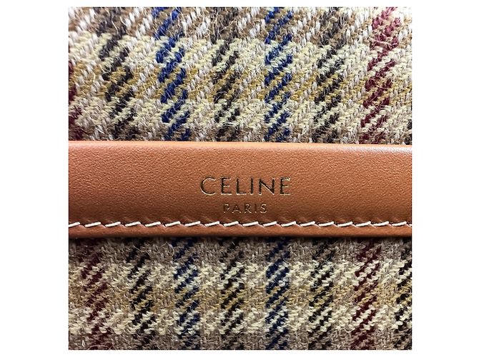 Céline Borsa a Spalla Celine Triomphe Logo Small Cabas Thais in Tweed Marrone Beige - vista 11
