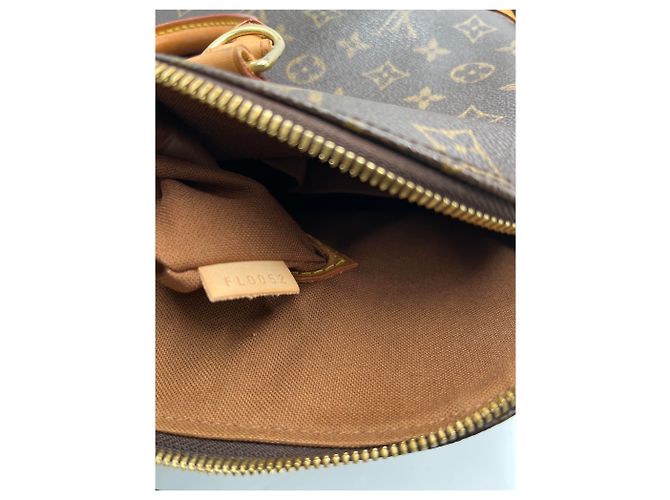 Borsa Alma Louis Vuitton in tela Monogram MM Beige - vista 7