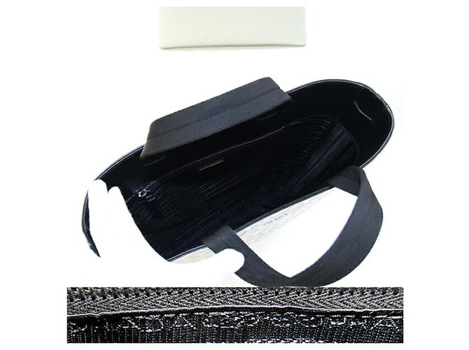 Borsa Tote Prada 2VG113 in pelle nera e bianca Nero Bianco - vista 2
