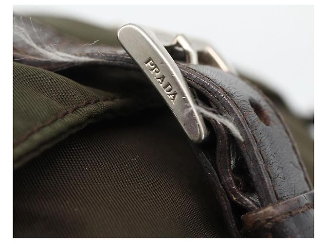 Bolsa de Ombro PRADA Nylon Caqui Prata Autêntica 174309 - vista 15