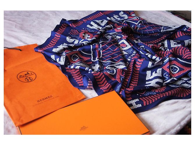 Hermès Lenço Gigante Kelly em Pérolas 140x140 de seda Multicor - vista 8