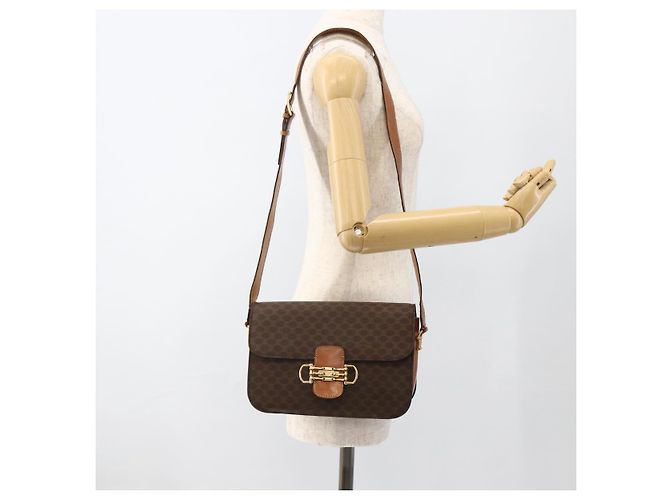 Céline Borsa a spalla in tela Macadam Horsebit CELINE in pelle PVC marrone e oro Auth YKZ475 D'oro - vista 25