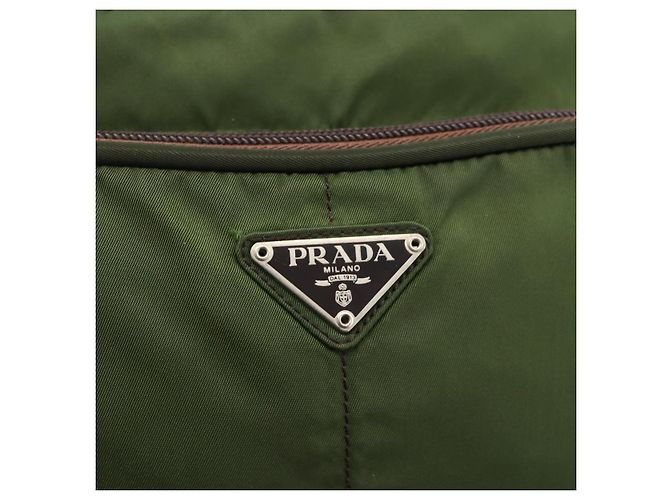 Borsa a Spalla PRADA in Nylon Verde Argento Auth BA11940 - vista 14