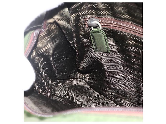 Borsa a Spalla PRADA in Nylon Verde Argento Auth BA11940 - vista 20