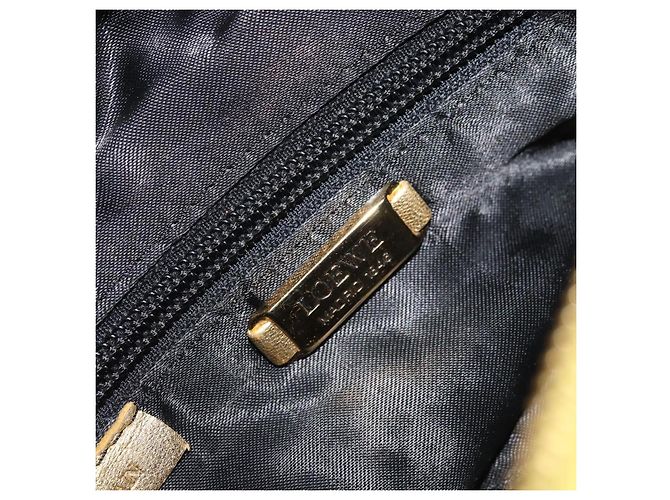 Borsa a Spalla in Pelle LOEWE anagramma Oro Auth AMZ499 D'oro - vista 17