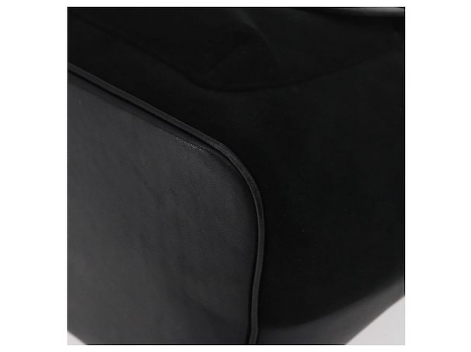 Borsa a Spalla Burberrys in Pelle Scamosciata Nera e Oro Auth bs34378 Nero D'oro - vista 11
