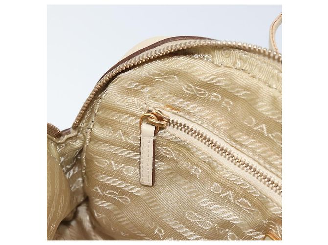 PRADA Borsa a mano in nylon beige oro Auth YKZ516 D'oro - vista 21
