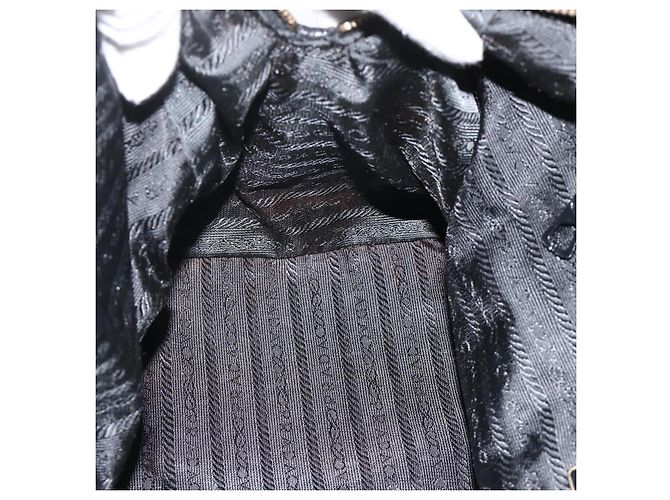 Borsa Boston PRADA in nylon nero e oro Auth YKZ869 D'oro - vista 20