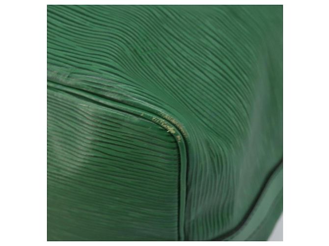 Noe LOUIS VUITTON Borsa a Spalla Petit Noé Epi Verde M44104 LV Auth AMZ056 - vista 14