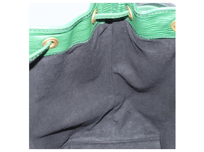 Noe LOUIS VUITTON Borsa a Spalla Petit Noé Epi Verde M44104 LV Auth AMZ056 - vista 18
