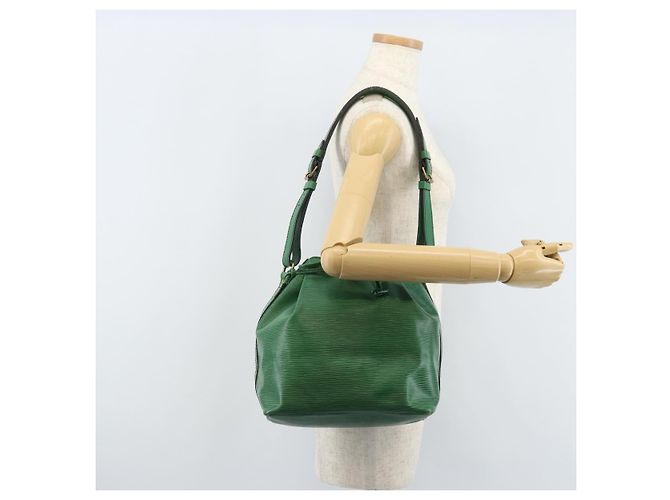 Noe LOUIS VUITTON Borsa a Spalla Petit Noé Epi Verde M44104 LV Auth AMZ056 - vista 21