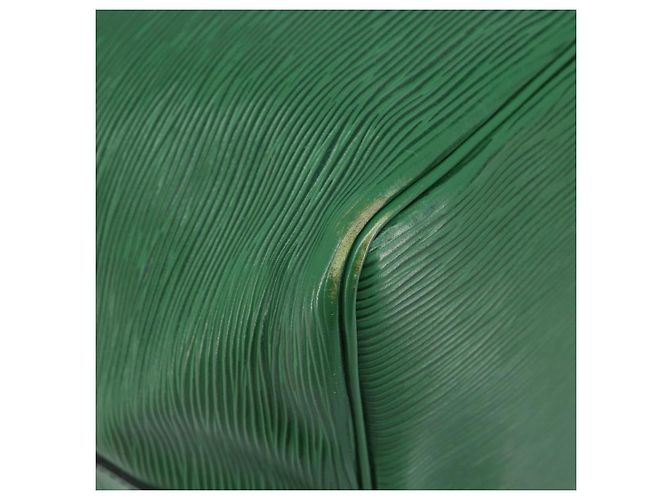 Noe LOUIS VUITTON Borsa a Spalla Petit Noé Epi Verde M44104 LV Auth AMZ056 - vista 9