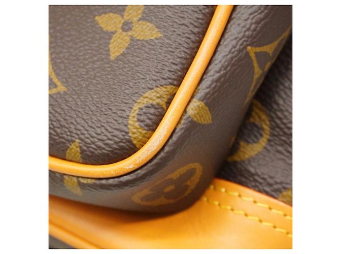 Noe Borsa a mano Noé Cargo Monogram Louis Vuitton Marrone - vista 11