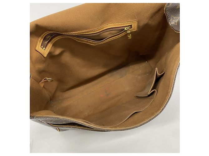Borsa a Spalla Monogram Abbesses di Louis Vuitton Marrone - vista 4