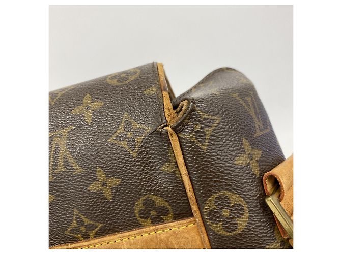 Borsa a Spalla Monogram Abbesses di Louis Vuitton Marrone - vista 7