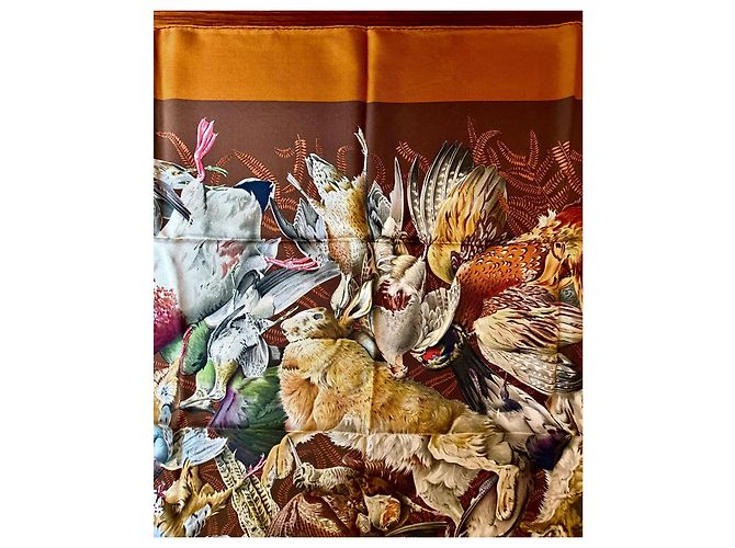 Hermès: Vintage Seidentwill-Schal mit dem Titel 'Gibiers' 1997 Mehrfarben - Ansicht 3