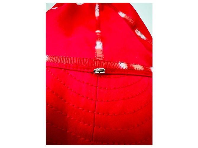 Cappello a secchiello rosso Sportmax con accenti bianchi - vista 3