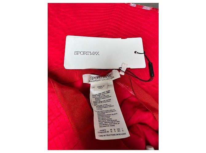 Cappello a secchiello rosso Sportmax con accenti bianchi - vista 5