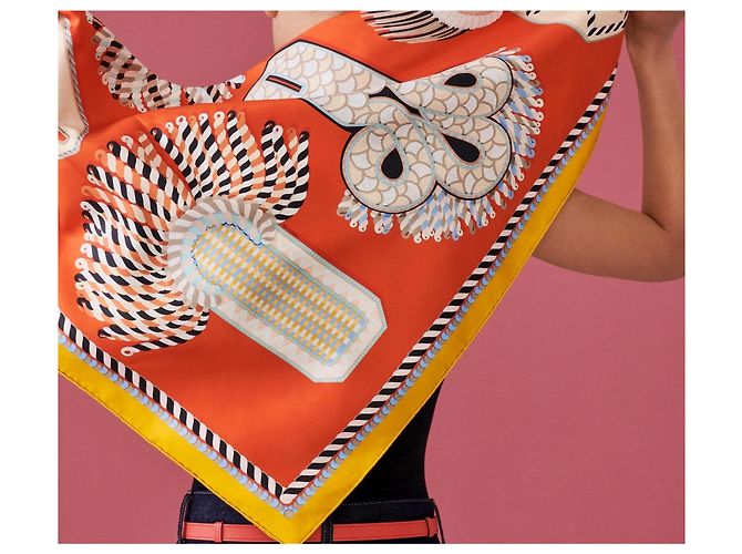 Hermès: Sciarpa Doppia Faccia "Epaulettes de Gala" 90 cm. Eccellente. Condizione Multicolore - vista 14