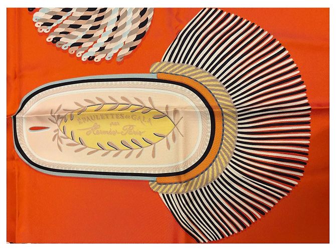 Hermès: Sciarpa Doppia Faccia "Epaulettes de Gala" 90 cm. Eccellente. Condizione Multicolore - vista 7