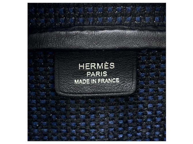 Borsa a mano mini Fourre-Tout Victoria 3 di Hermès Nero Blu - vista 16