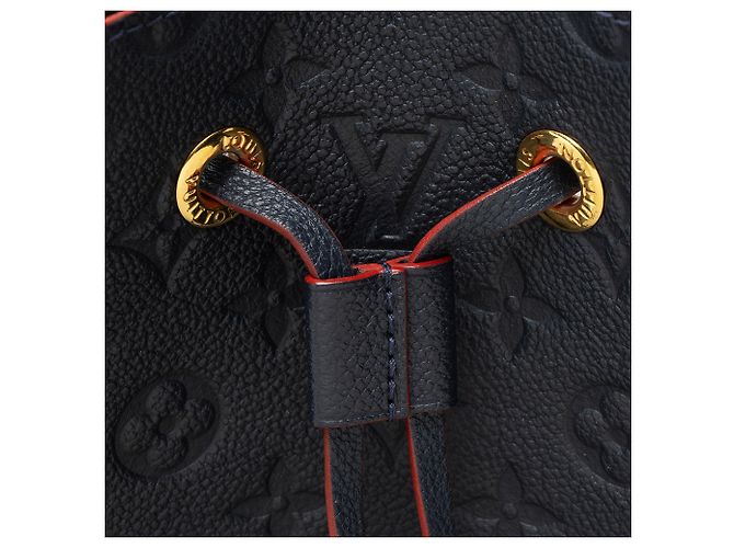 Néonoé Borsa a Spalla Neonoe MM in Monogram Empreinte Louis Vuitton Blu - vista 9