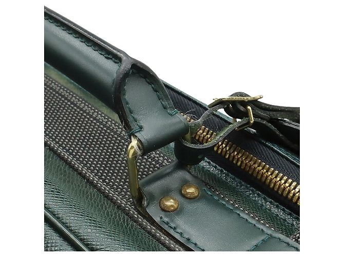 Valigia Satellite 53 Taiga Louis Vuitton Verde - vista 9