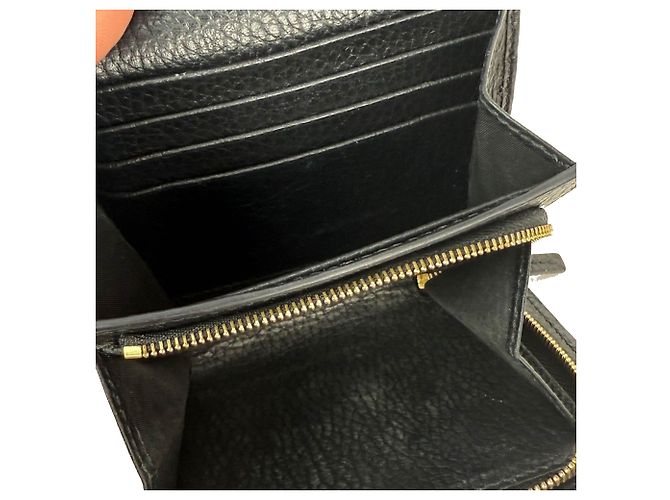 Portafoglio compatto in pelle nera GG Supreme di Gucci Nero - vista 5