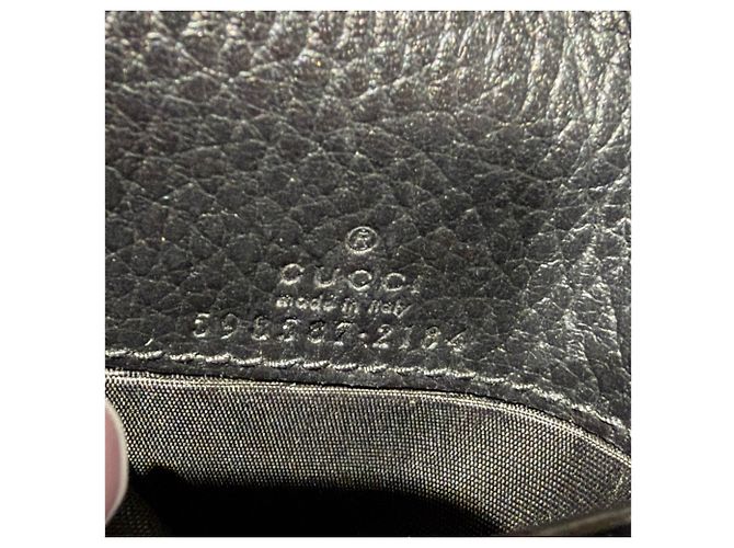 Portafoglio compatto in pelle nera GG Supreme di Gucci Nero - vista 7