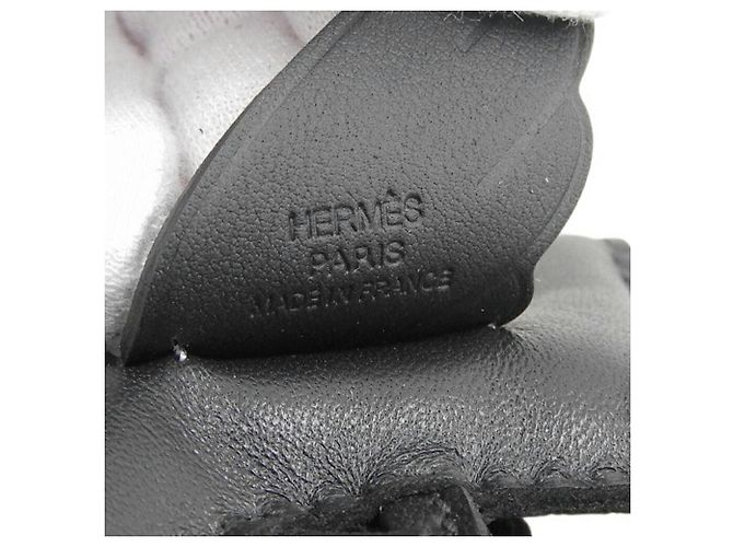 Charm Pegasus PM Rodeo en cuir noir d'Hermès - vue 6