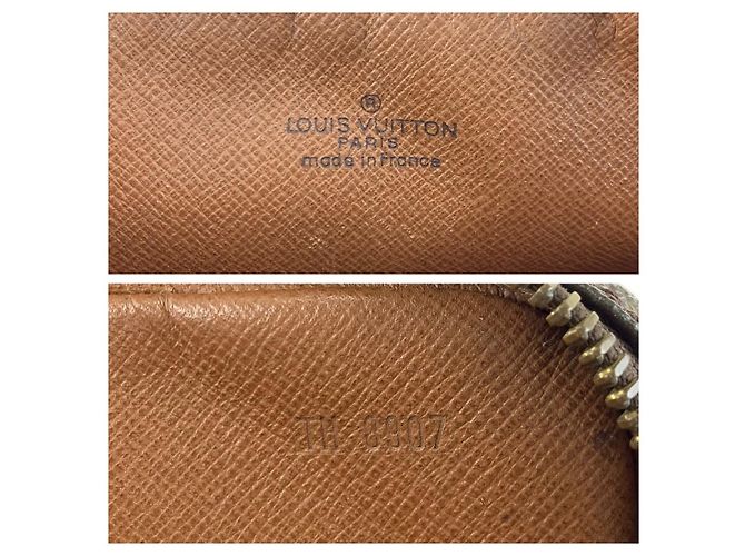 Clutch Monogram Louis Vuitton Marrone - vista 3