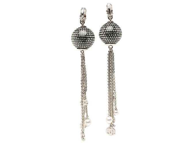 Orecchini a Clip in Specchio Ball del Marchio Coco Chanel Argento - vista 2