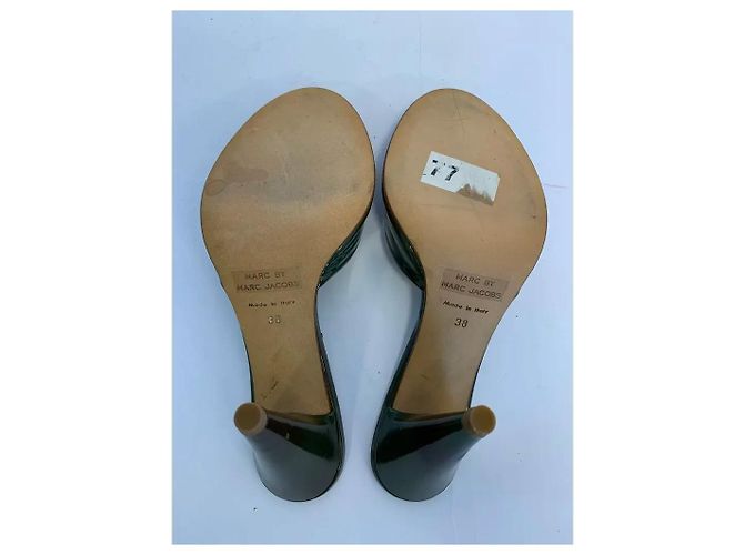 Sandali Marc by Marc Jacobs in pelle verniciata khaki Cachi - vista 5