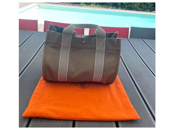Hermès Cannes MM Borsa in tela taupe - vista 2