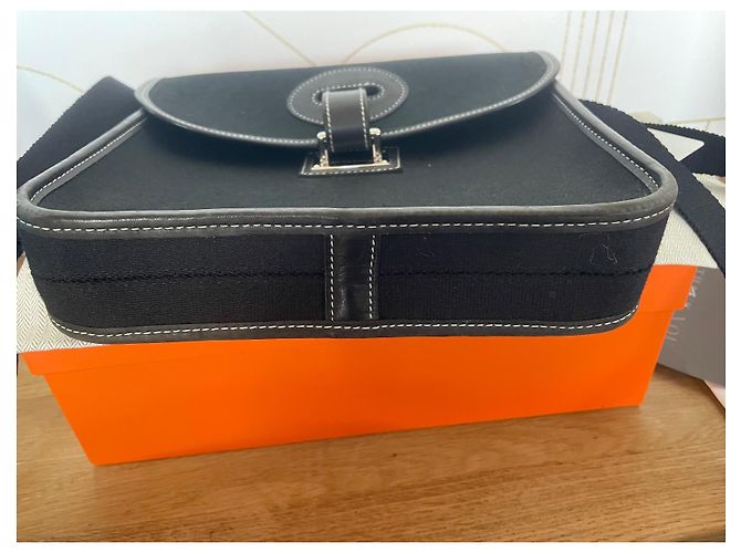 Hermès Buenaventura PM Borsa a tracolla nera in tela Nero - vista 4