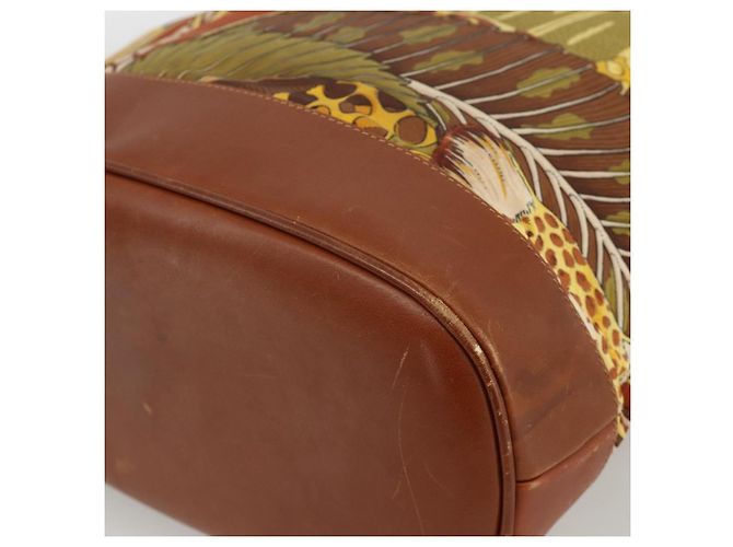 Borsa Tote Salvatore Ferragamo in nylon marrone e oro Auth ka3760A D'oro - vista 10