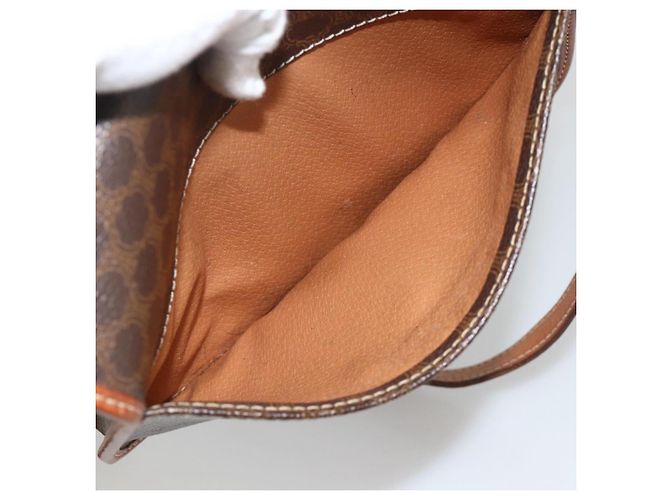 Céline Borsa a spalla circolare in tela Macadam CELINE in pelle PVC marrone oro Auth YKZ1118 D'oro - vista 22