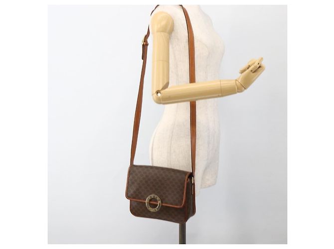 Céline Borsa a spalla circolare in tela Macadam CELINE in pelle PVC marrone oro Auth YKZ1118 D'oro - vista 23