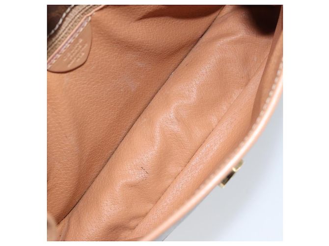 Céline Borsa a spalla circolare in tela Macadam CELINE in pelle PVC marrone e oro Auth YKZ528 D'oro - vista 18
