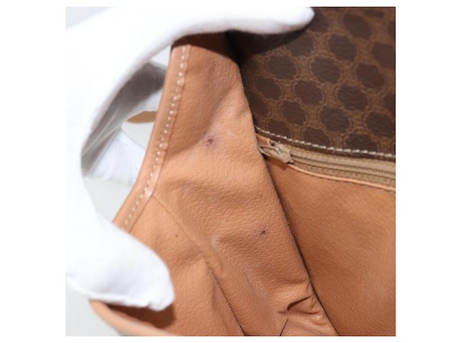 Céline Borsa a spalla circolare in tela Macadam CELINE in pelle PVC marrone e oro Auth YKZ528 D'oro - vista 20
