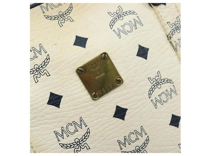 Borsa Tote MCM Logogram Vicetos in pelle PVC bianca e oro Auth YKZ095 Bianco D'oro - vista 15