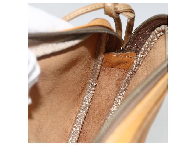 Borsa a Spalla LOEWE in Pelle Beige Oro Auth YKZ909 D'oro - vista 18